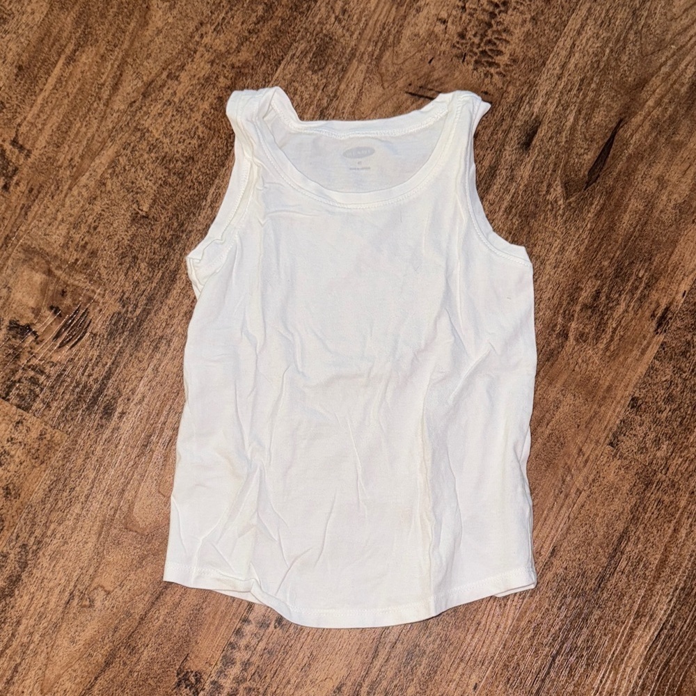 White Sleeveless 4t Top
